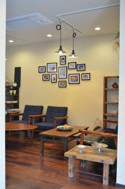 【信楽焼×観光スポット】クールなデザインが人気「とらのす」