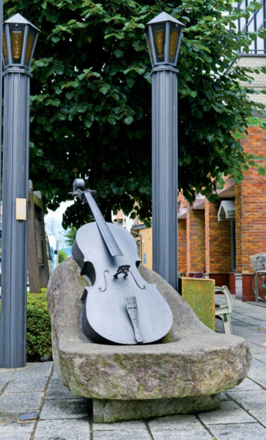 【盛岡×観光】10:15 賢治の世界に思いを馳せ散策「いーはとーぶアベニュー材木町」