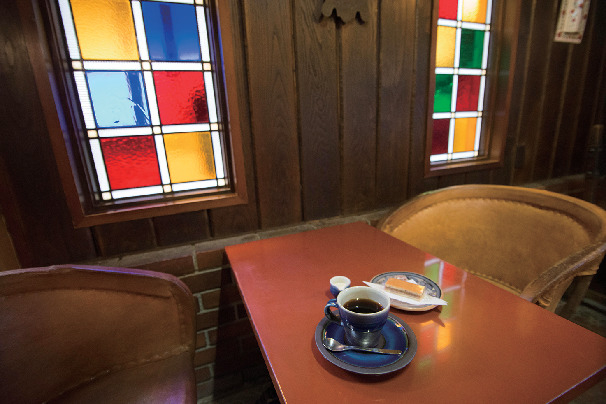 【盛岡×観光】10:30 賢治ゆかりの店の中庭で静かな時に浸る「光原社」