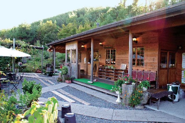 【東近江×グルメ】イタリアンジェラートが人気の牧場「池田牧場 ジェラートショップ 香想」