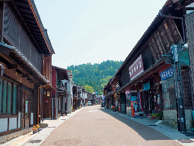 女城主ゆかりの城下町・岩村をご案内