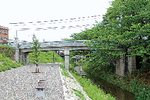 川原町の古い町並み|霞橋【観光スポット】