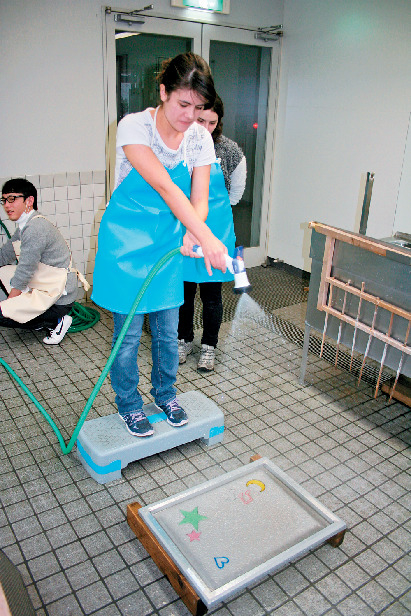 美濃和紙の里会館