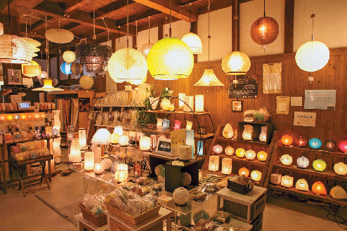 美濃あかり館 彩