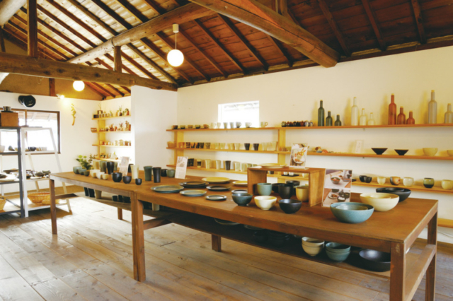 【信楽焼×観光スポット】信楽の歴史を感じる登り窯が目印「Ogama」