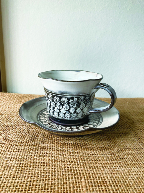 【オリベストリート×器探し】美濃焼の伝統を感じられる日常使いの器が所せましと「器の店 やままつ」