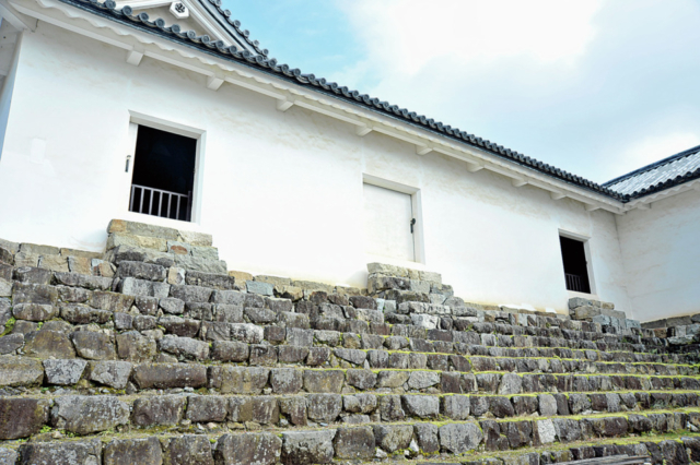 【彦根城×モデルコース】1.佐和口を守る最初の要「二の丸佐和口多聞櫓」<重要文化財>