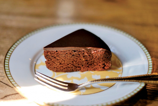 10年以上熟成させたコーヒーを味わう「オールドコーヒーの店 機屋」