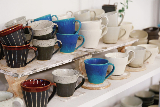 【信楽×観光スポット7】伝統×モダンな陶器を買おう!「丸十製陶 CONTENTS」