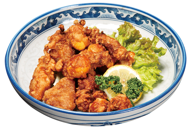 趣ある店内でいただく海・山・川の幸「いろり家」