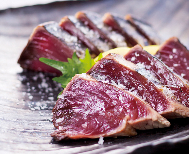 【足摺でおすすめの海鮮グルメスポット】土佐清水地魚市場 藁焼きワールド