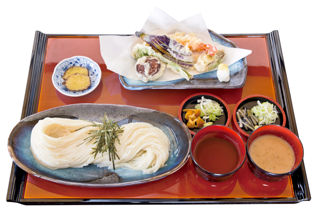 地元グルメや季節の天ぷらに舌鼓「食処かくのだて さくら小路」