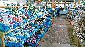 【高知×産直市場&物産館】安芸の特産品が勢ぞろい「安芸駅ぢばさん市場」