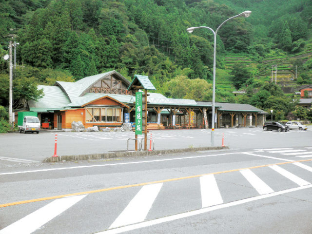 【高知×道の駅】地元食材で作るアイスやシャーベットを味わいたい「道の駅 布施ヶ坂」