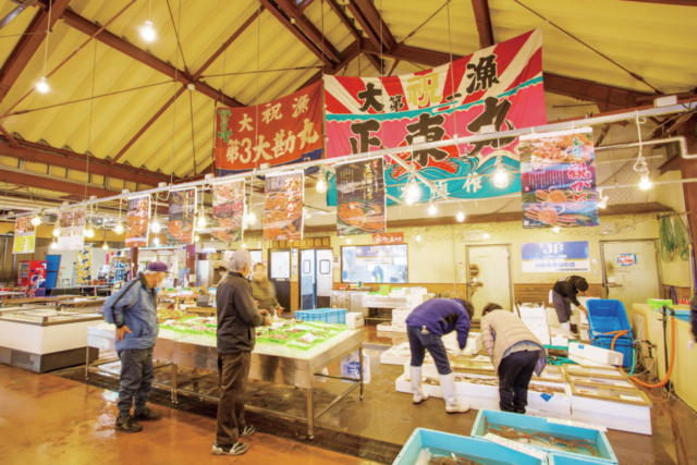 鳥取港海鮮市場「かろいち」のグルメ＆みやげ情報 鳥取の台所に行こう！