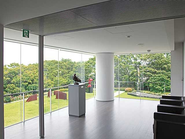 三重県立美術館