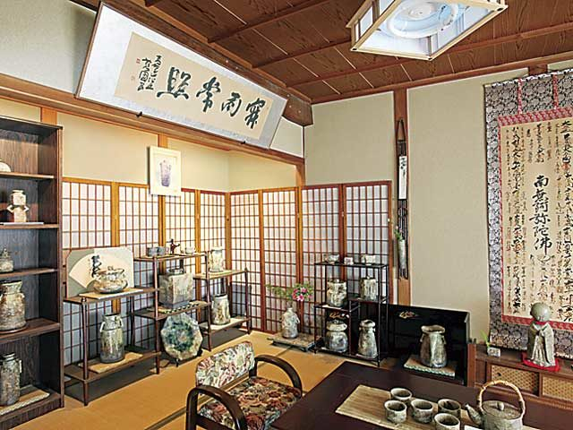 焼〆苔肌 忠央窯