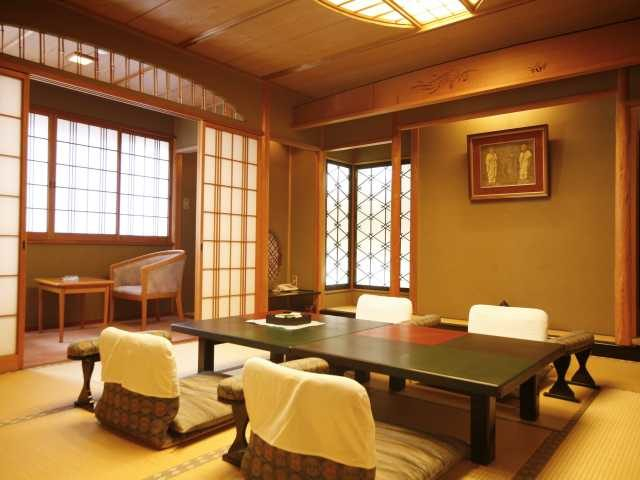 千年の湯古まん