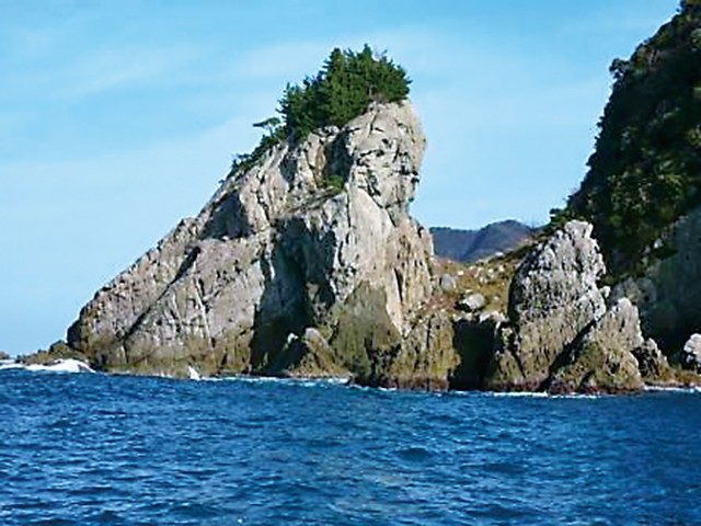 ひと足のばして!奇岩・怪岩めぐり