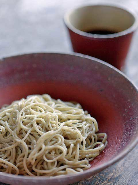 【篠山×城下町観光】茅葺き屋根の古民家で香り高いそば切りに舌鼓「波之丹州蕎麦処 一会庵」