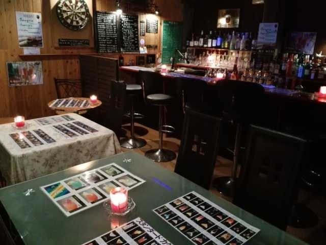 目にもおいしい名物”七湯カクテル”を「SHOT BAR&FOOD伽羅」