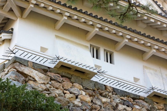 城を防御する、驚きの仕掛けの数々