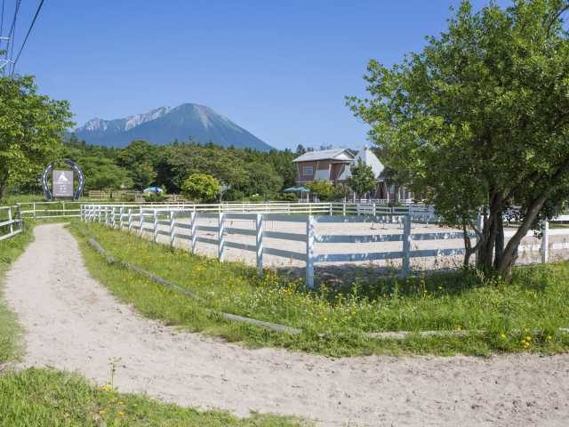 【大山の観光ナビ】大山乗馬センター