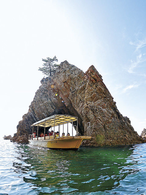 「小型船」冒険クルージングうらどめ号