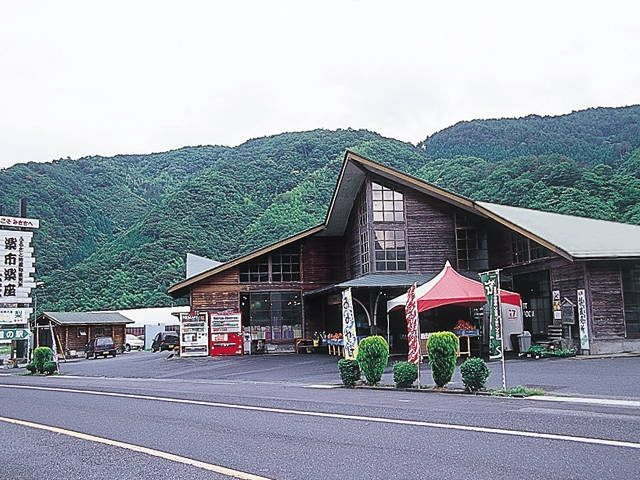 【鳥取の道の駅】道の駅 三朝・楽市楽座