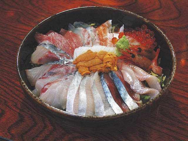 【境港のグルメスポット】美食倶楽部 ぶっこん亭