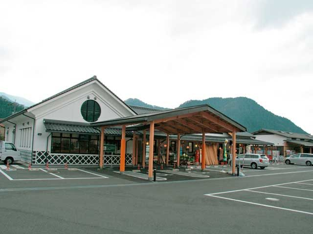 【鳥取の道の駅】道の駅 若桜「桜ん坊」
