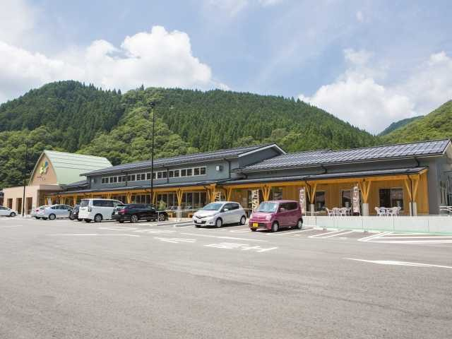 【鳥取の道の駅】道の駅 にちなん日野川の郷
