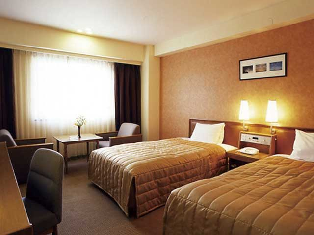 ザ クラウンパレス新阪急高知