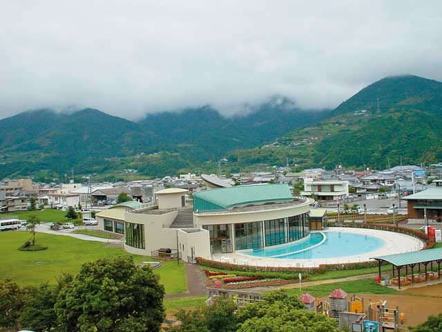 【高知×道の駅】プールでリフレッシュしたあとは買い物を「道の駅 美良布」