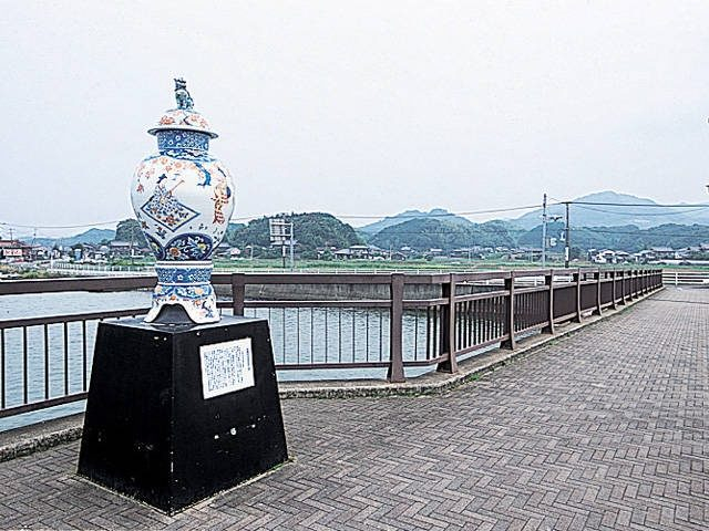 伊萬里津大橋