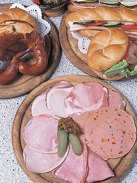 【三瀬高原×ドライブ⑤】ドイツ仕込みのハム&ソーセージ「イブスキ」