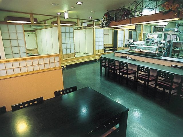 【屋久島×夜ごはん】旨味がよく染みたサバのすき焼き「お食事処 潮騒」