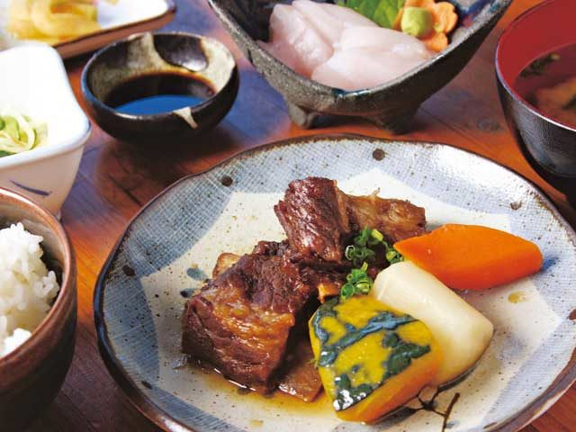 【奄美大島北部のグルメ情報】レスト&ロッジ 翔