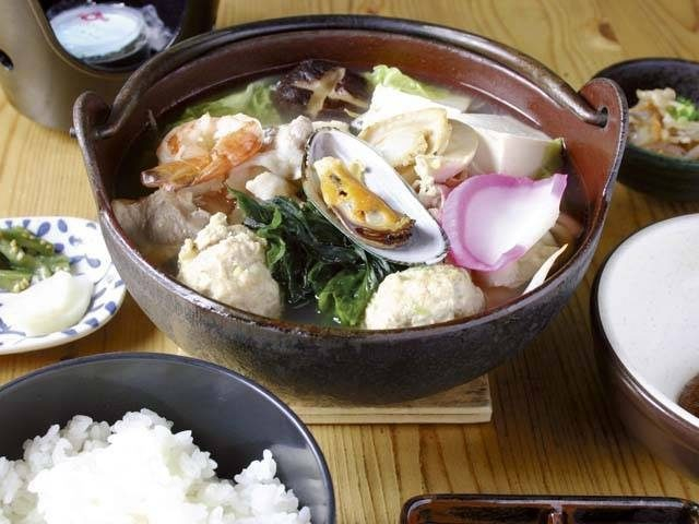 【奄美大島 中南部のグルメ情報】相撲茶屋ちゃんこ神鷹