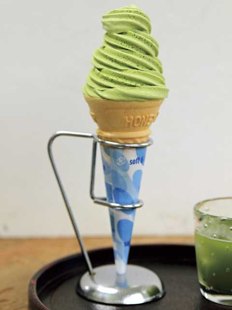 【小瀬田×みやげ】完全無農薬で栽培されたお茶「屋久島八万寿茶園」