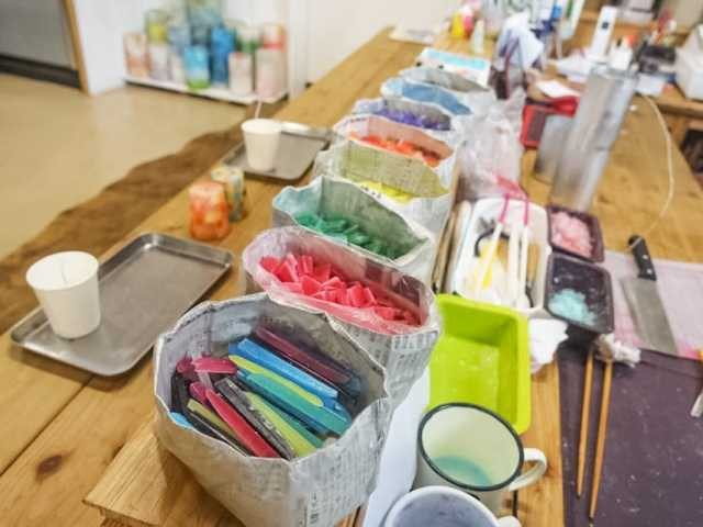 【屋久島×手作り体験】屋久島をモチーフにしたキャンドルを作る工房「takibi candle」
