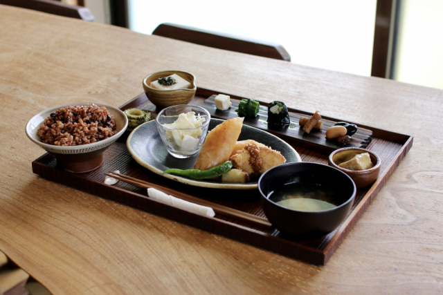 【小瀬田×ランチ】からだにやさしい自然食「hiyori.ya」