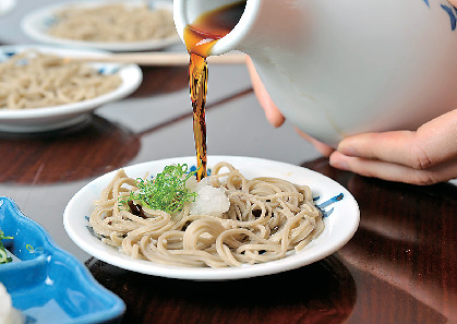 これでそば通!?出石皿そばの食べ方指南