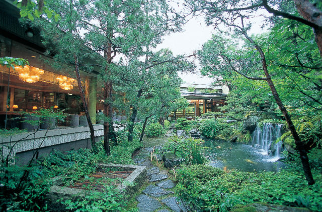 佳泉郷井づつや