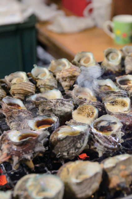 サザエのつぼ焼き屋台