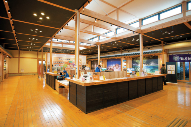 【高知×坂本龍馬ゆかりの地】龍馬の生家セットがある高知観光の拠点「こうち旅広場」