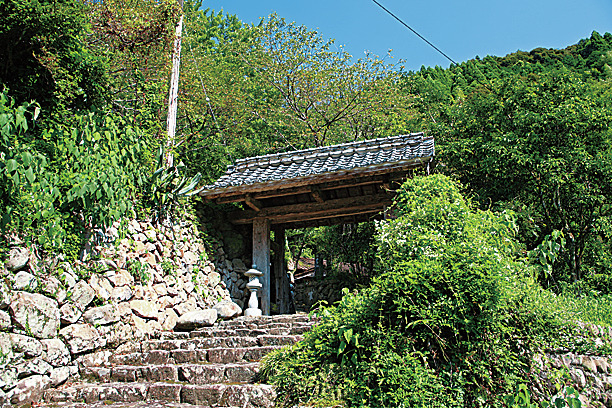 松林寺跡・中岡慎太郎遺髪墓地