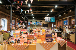 【舞鶴赤れんがパーク×見どころ3】まいづる智恵蔵(赤れんが3号棟)