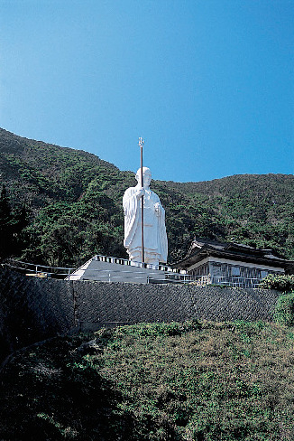 室戸青年大師像