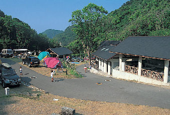 【高知・宿毛&大月×観光】マリンレジャーに最適「大月エコロジーキャンプ場」